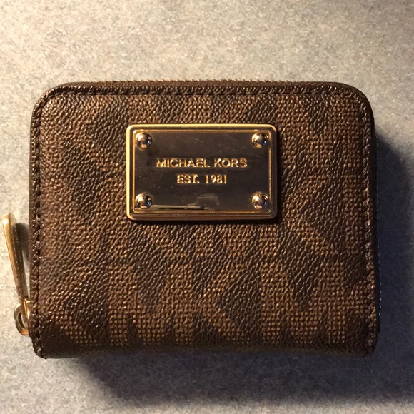 Michael Kors Wallet - Picture 1 of 4